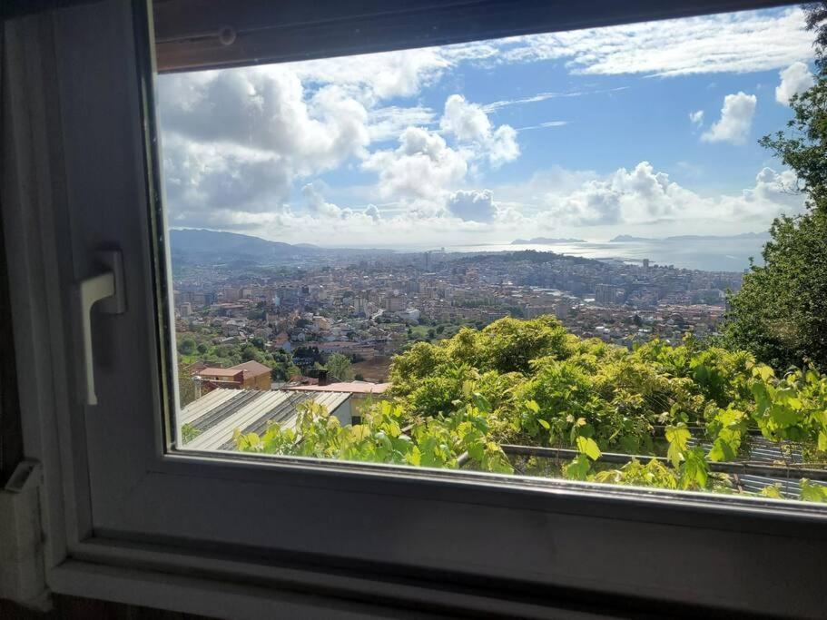 Acogedora Casa Con Vistas Panoramicas De Vigo Villa Bagian luar foto